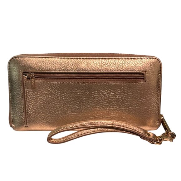 Fossil Metallic Zip Around Pebble Leather Clutch Wristlet - Picture 2 of 6